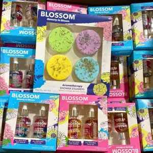 Blossom Beauty In Bloss (50 Pcs Lot)