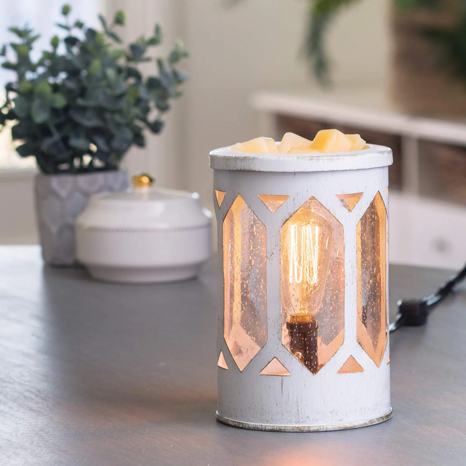 Candle Warmers Etc. Vintage Bulb Illumination Fragrance Warmer, Light up Warmer for Warming Scented Candles, Wax Melts or Essential Oils.