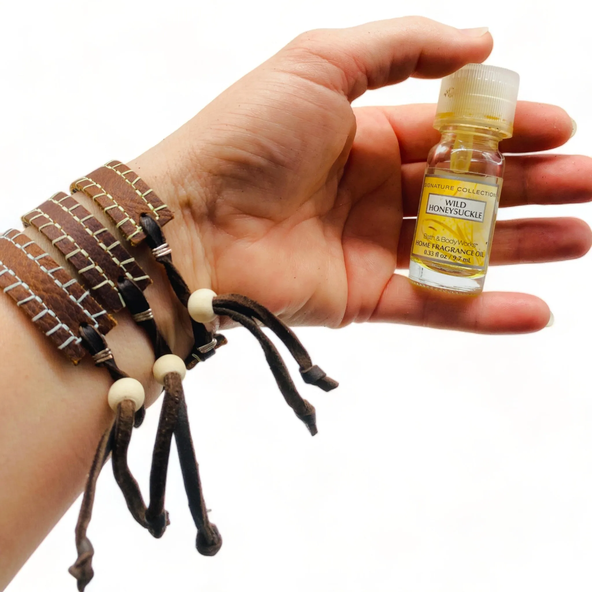 Essential diffuser bracelet