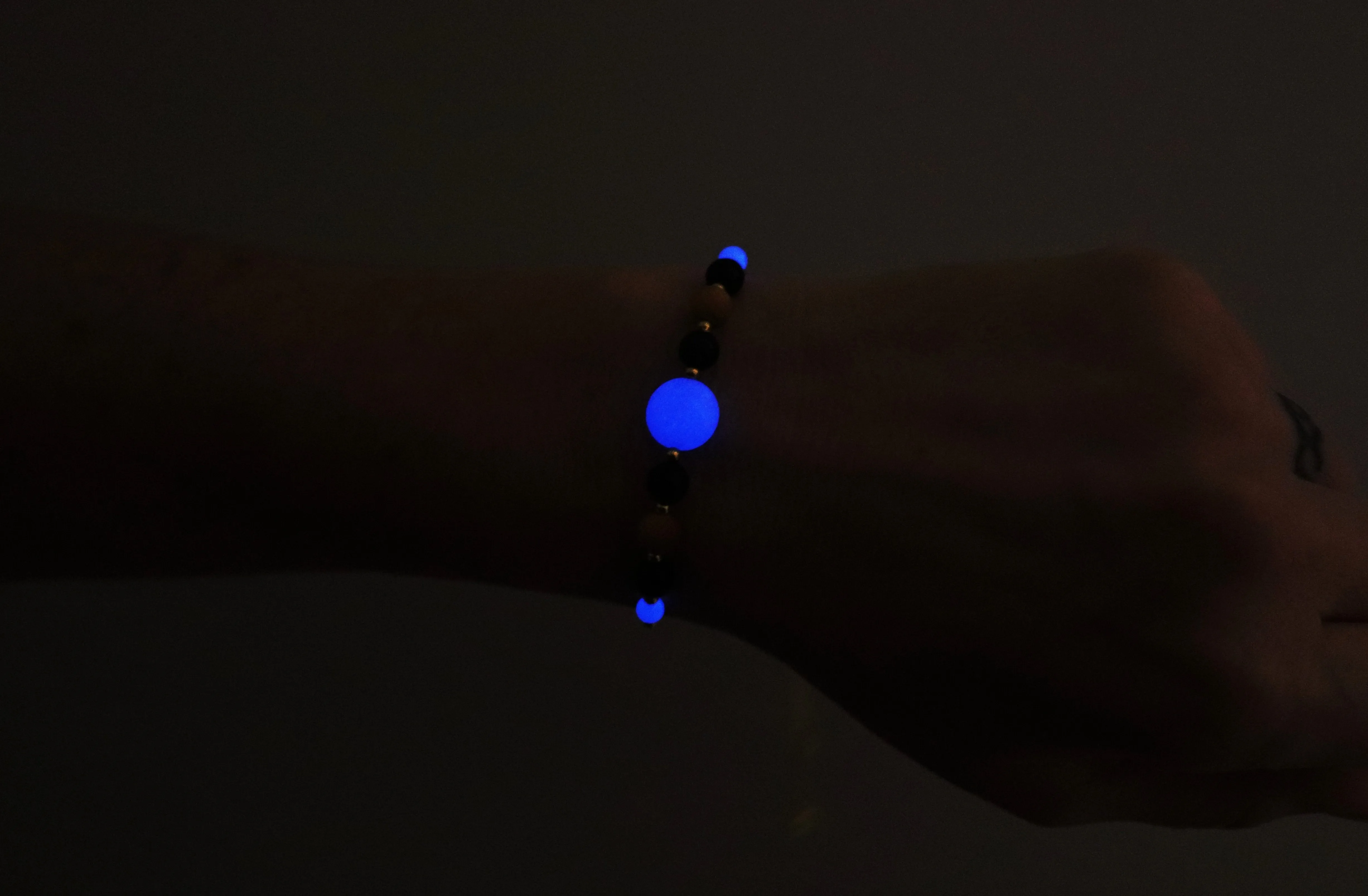 SHINE Slider Essential Oil Diffuser Bracelet//Glows in the Dark